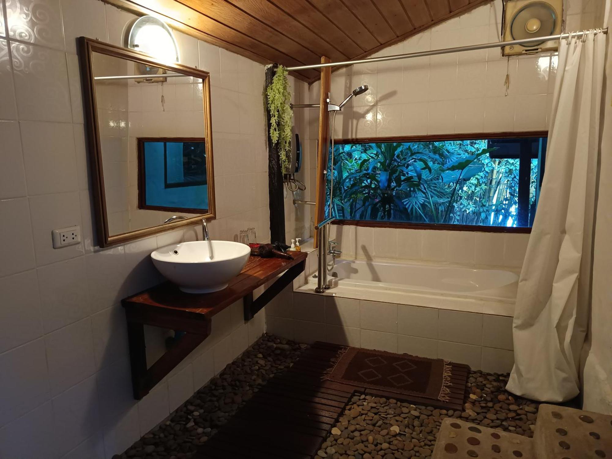 Tonnam Homestay เชียงใหม่ ภายนอก รูปภาพ