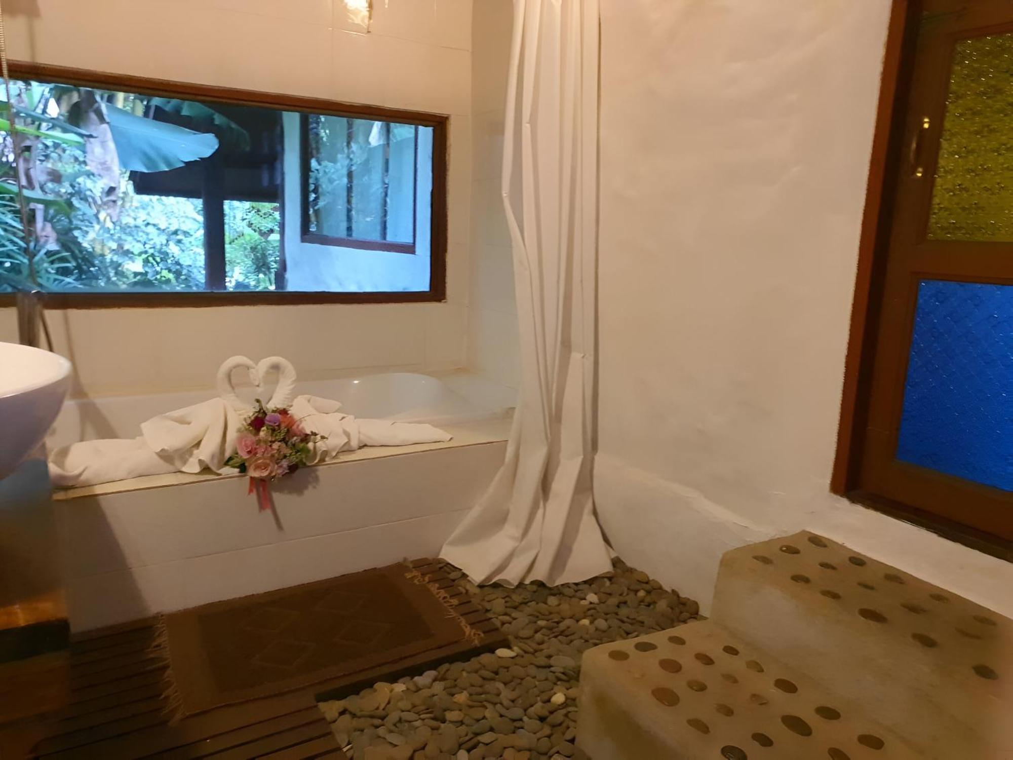 Tonnam Homestay เชียงใหม่ ภายนอก รูปภาพ
